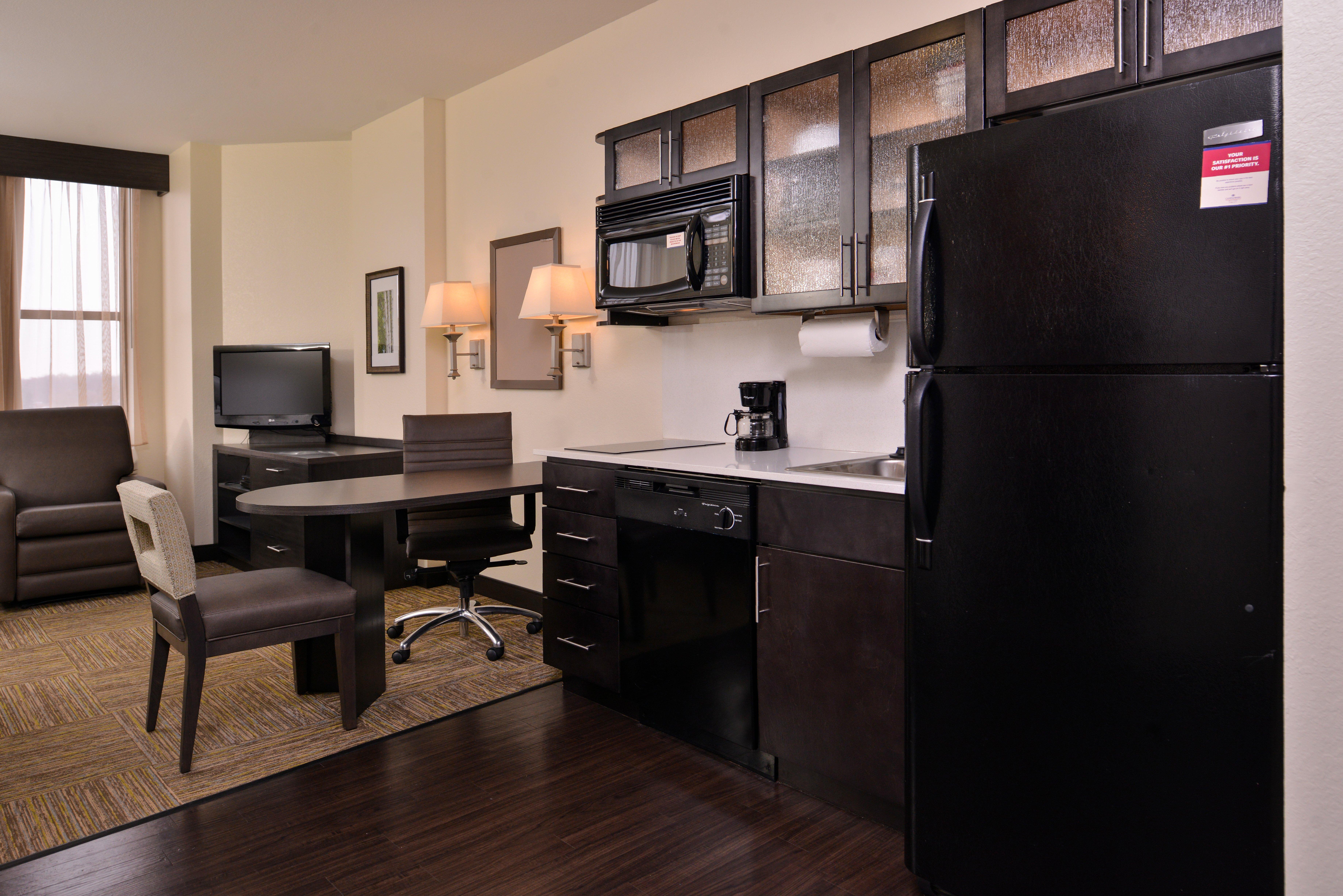 Candlewood Suites Terre Haute By Ihg Buitenkant foto