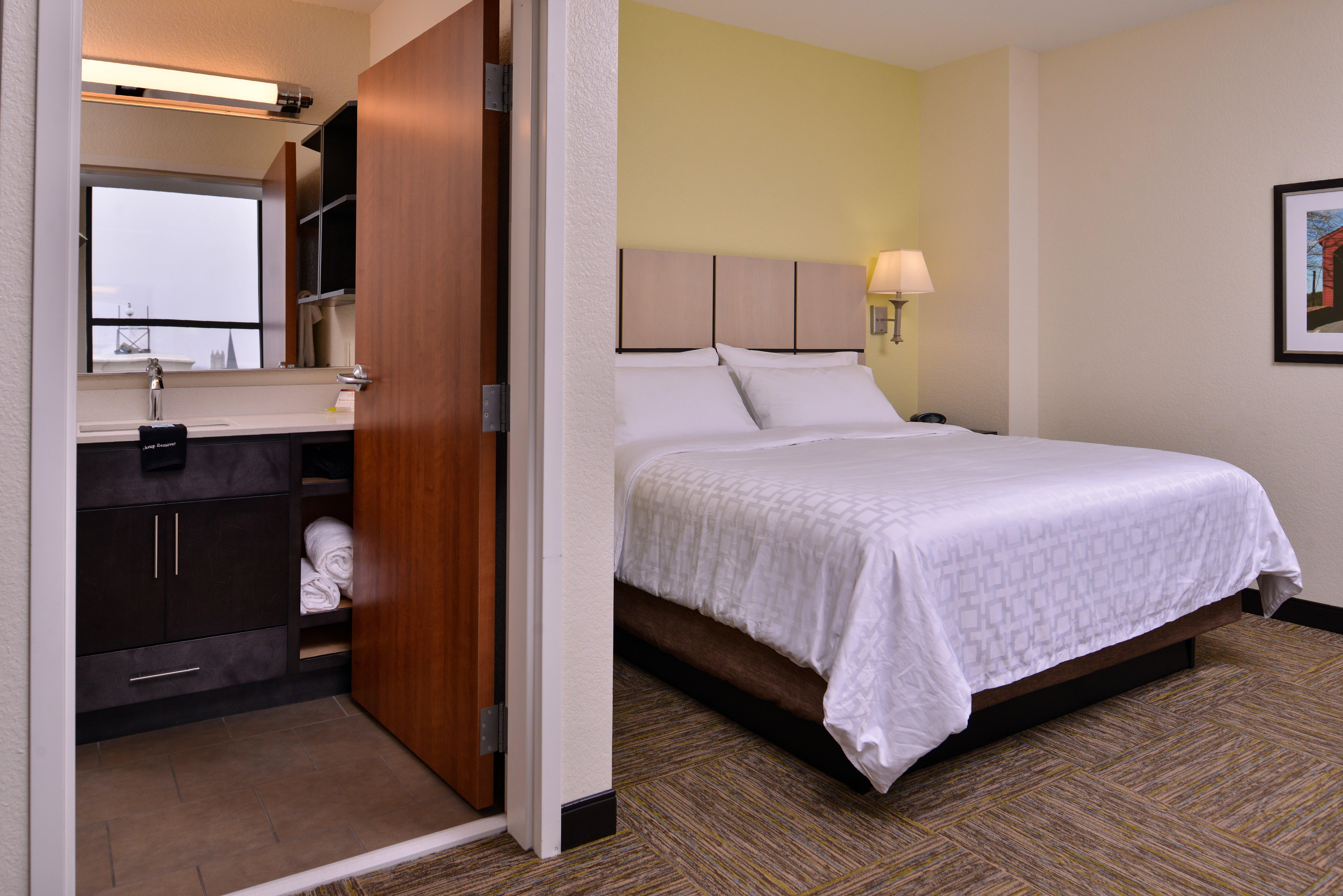 Candlewood Suites Terre Haute By Ihg Buitenkant foto