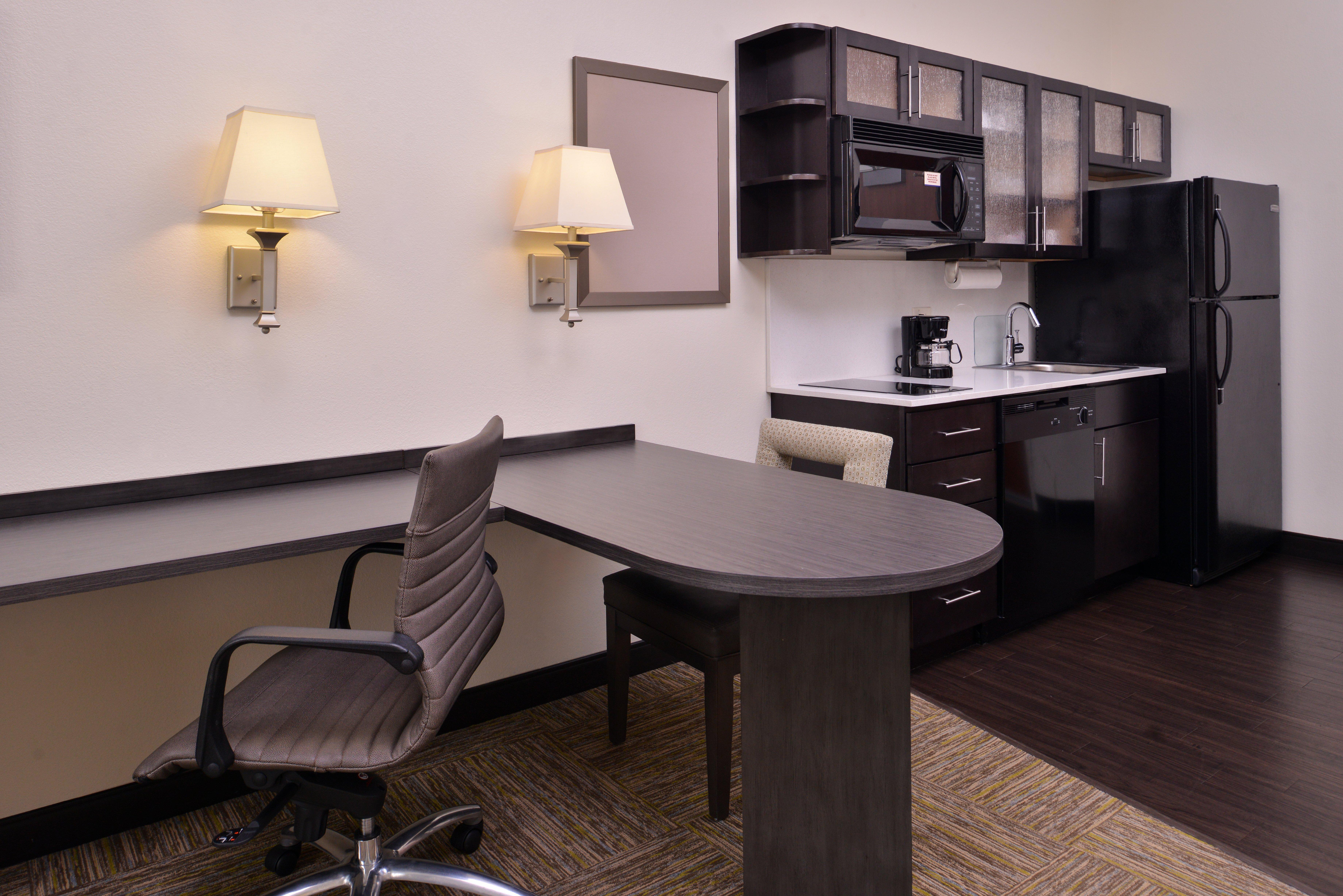 Candlewood Suites Terre Haute By Ihg Buitenkant foto