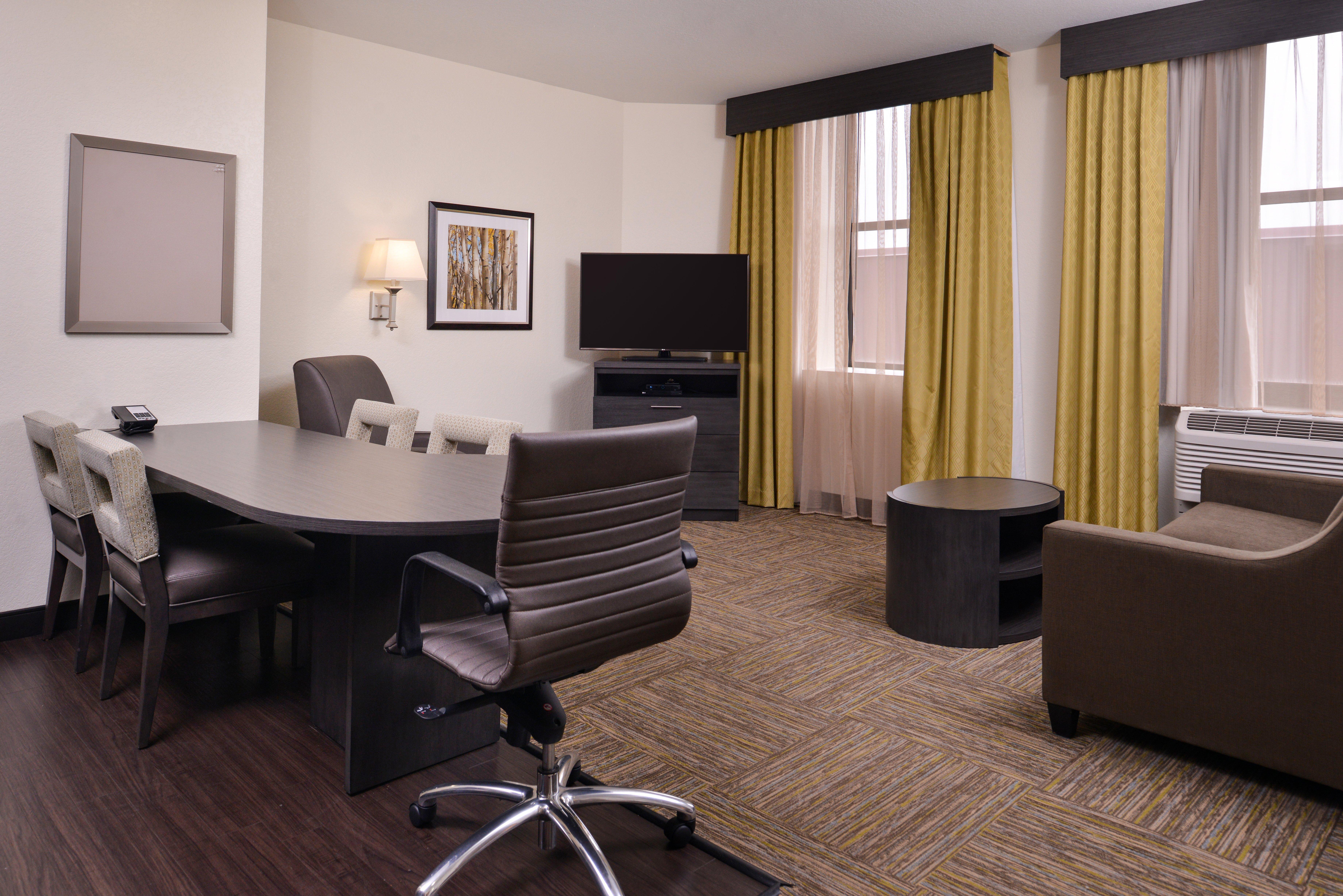Candlewood Suites Terre Haute By Ihg Buitenkant foto