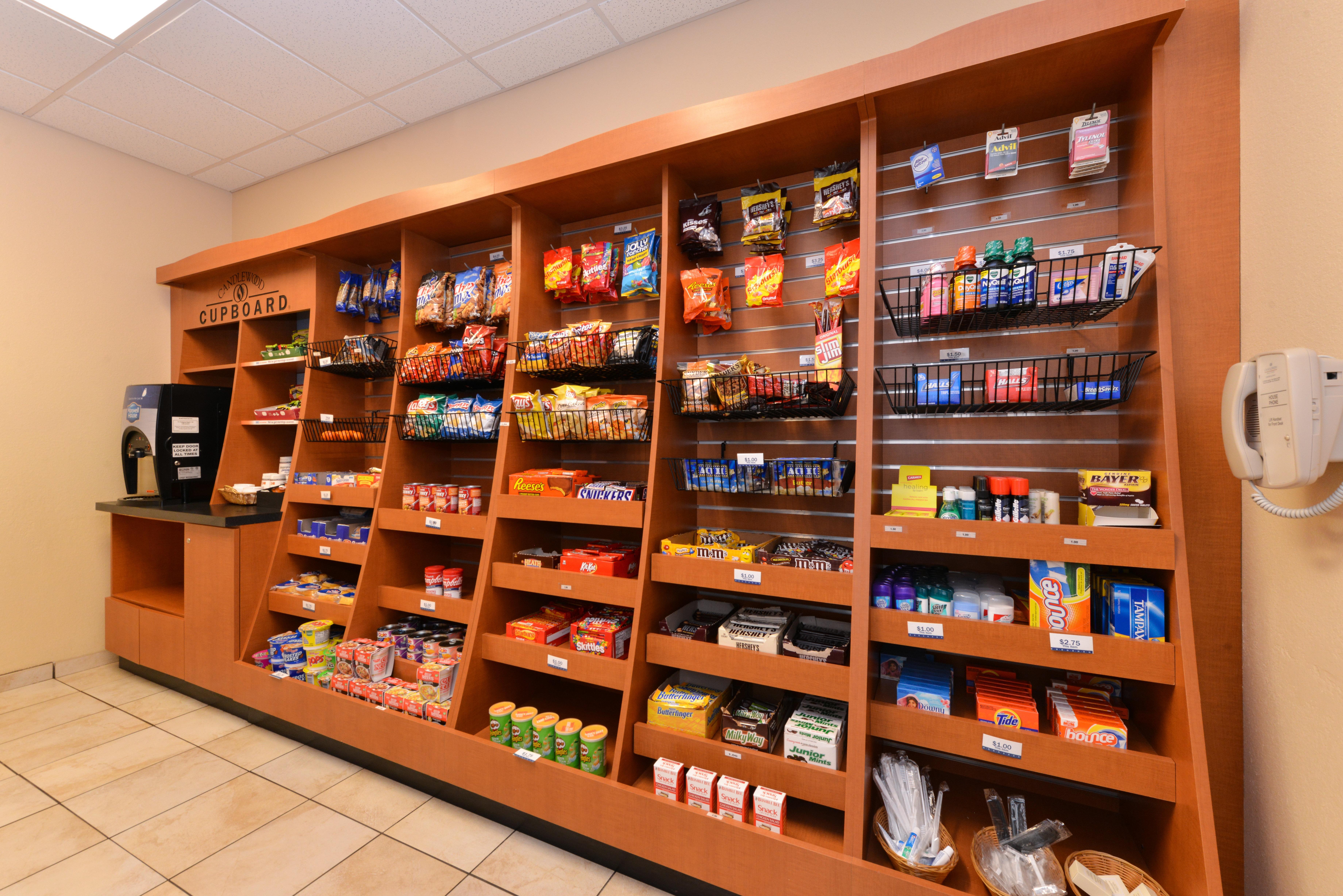 Candlewood Suites Terre Haute By Ihg Buitenkant foto