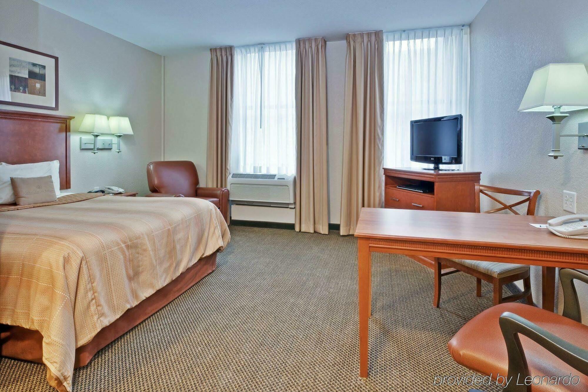 Candlewood Suites Terre Haute By Ihg Buitenkant foto